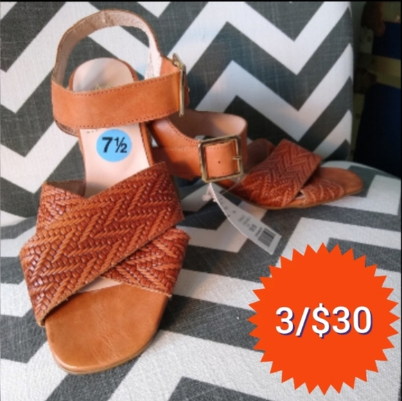 Marroqui Sanchez Shoes - NWT Marroqui Sanchez leather sandals, size 7.5